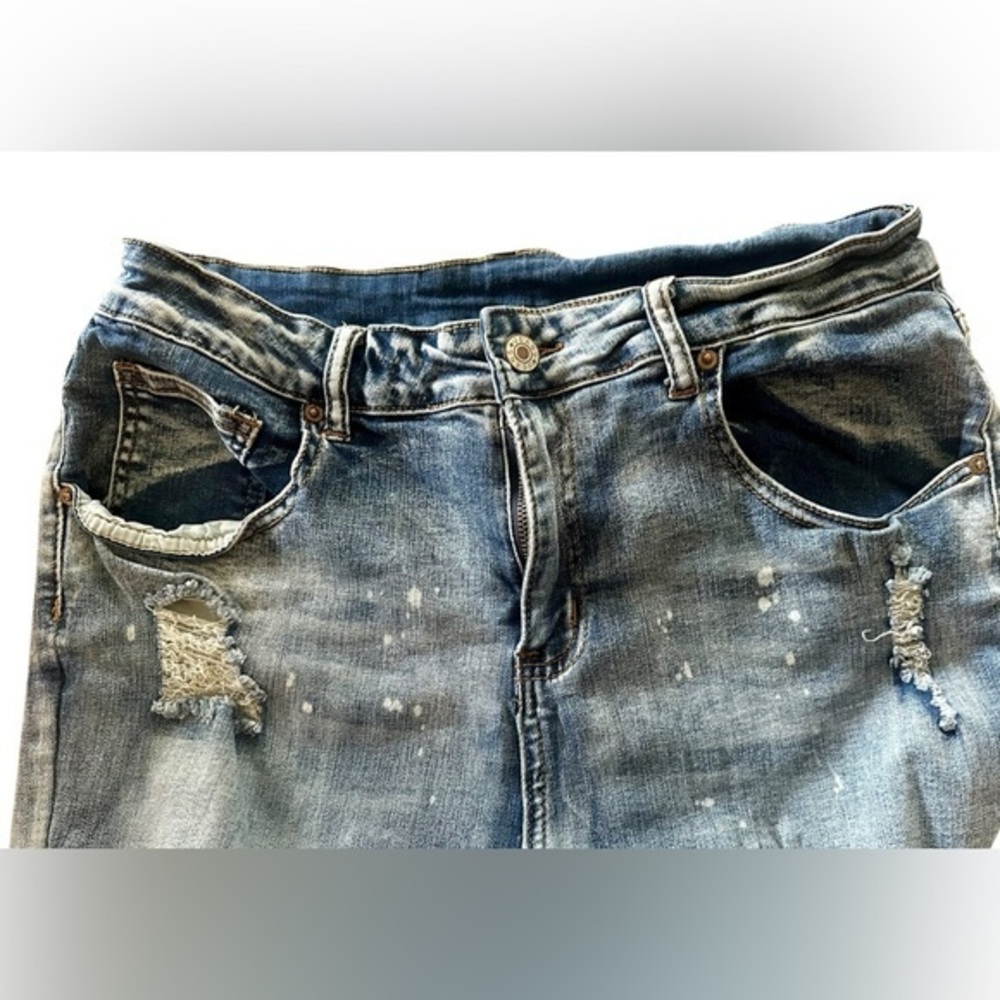 Womens Distressed and Bleached Stretch Jeans - Size Large - Straight Fit Blue